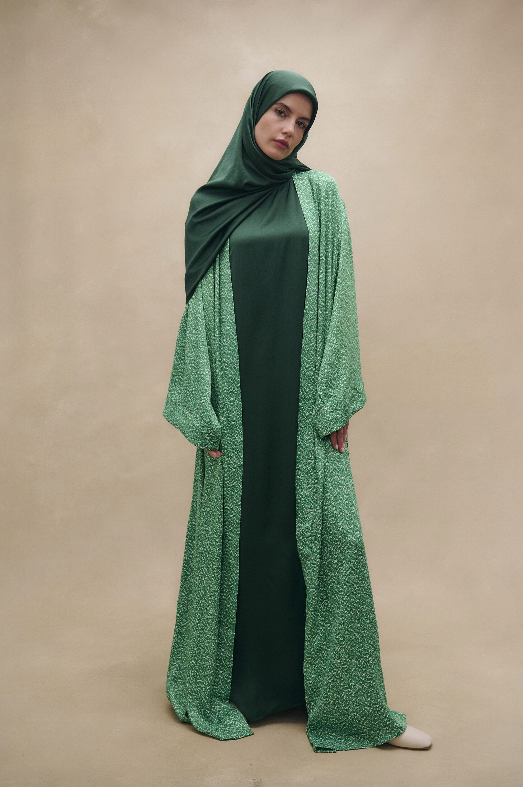 Emerald Green Two-Piece Abaya Set with Hijab